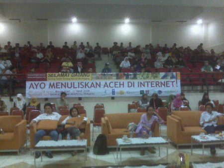 Suasana seminar dari atas panggung.