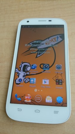  ZTE V9820